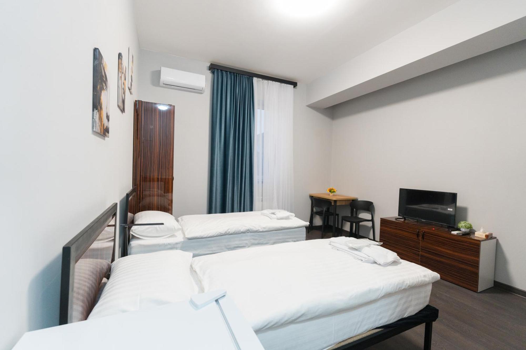 Gh Family Hotel Jerevan Exteriör bild